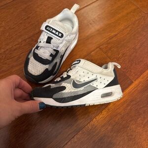 Nike Kids Black and White Air Max Solo Sneakers